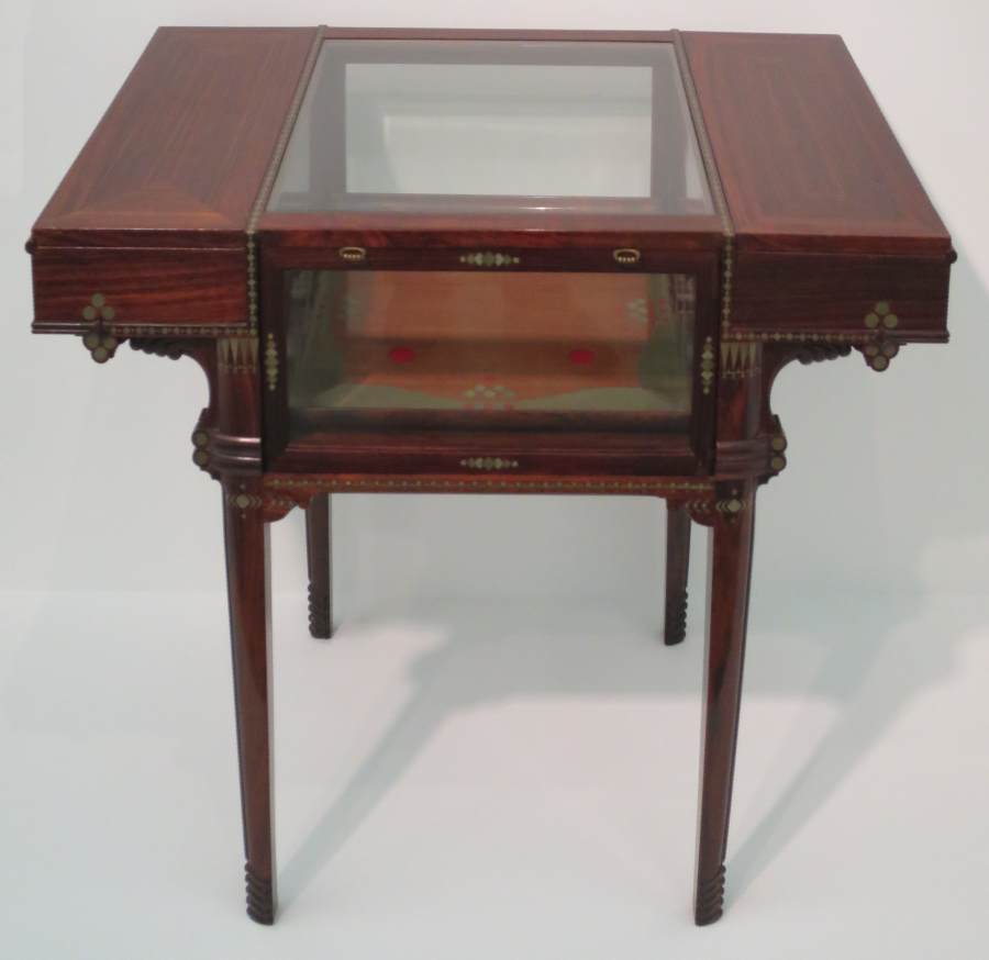 Tea table by QUARTI, Eugenio