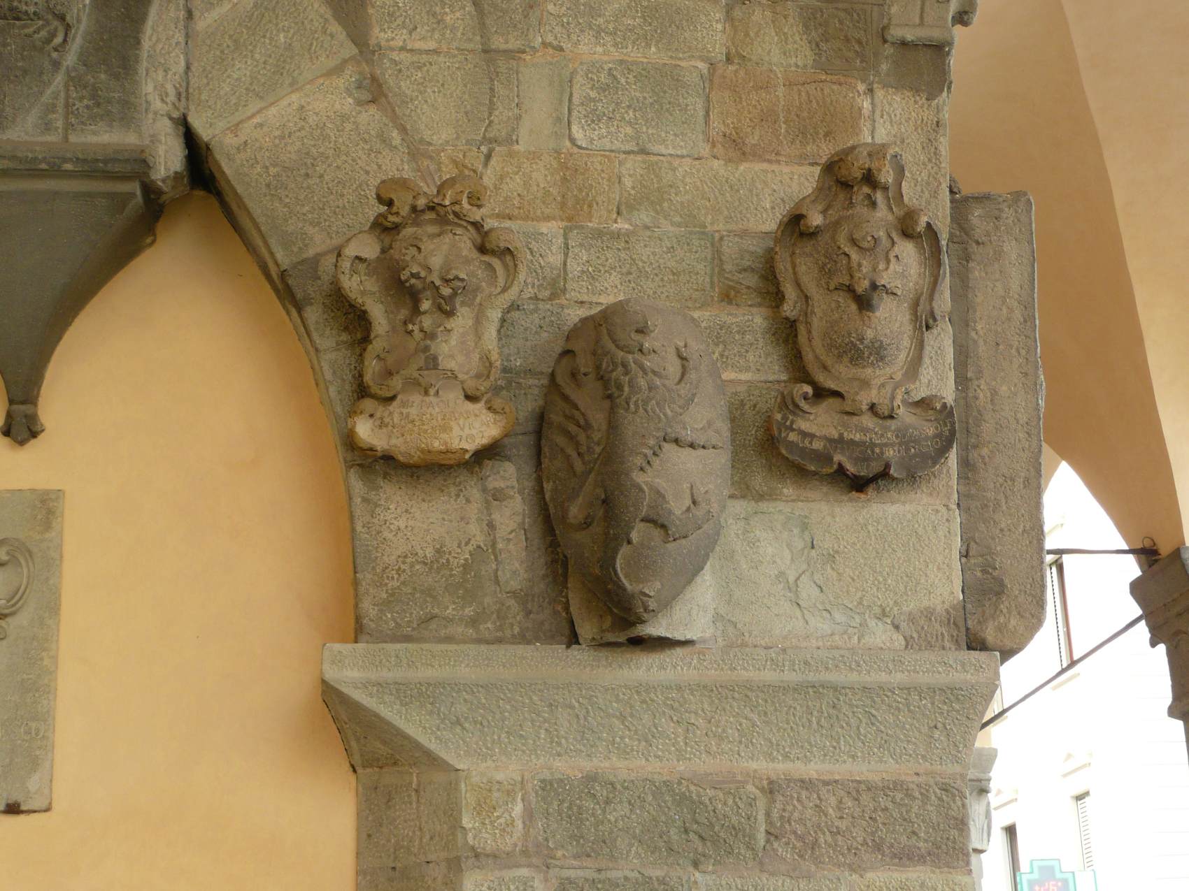 Decoration of façade (detail) by ARNOLFO DI CAMBIO