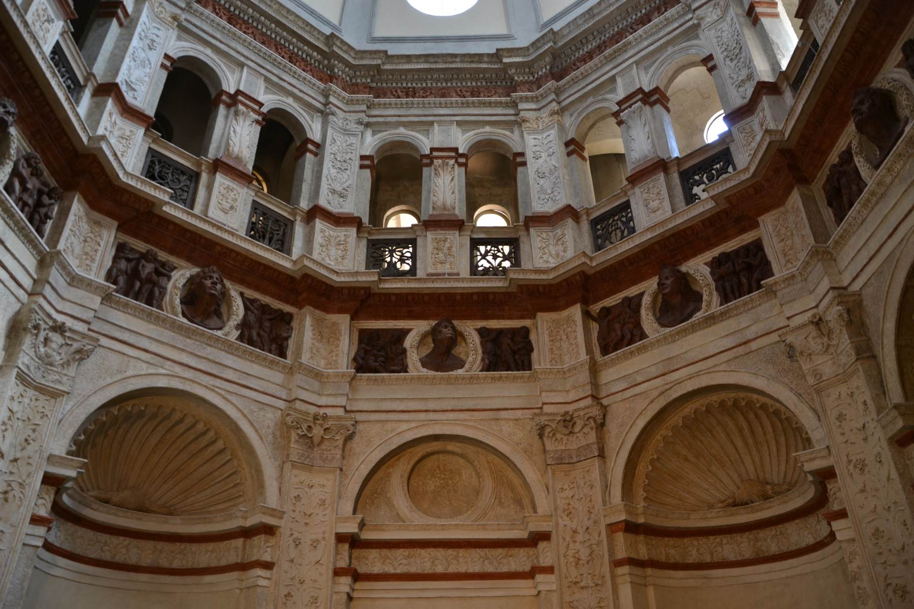 Interior view by BRAMANTE, Donato