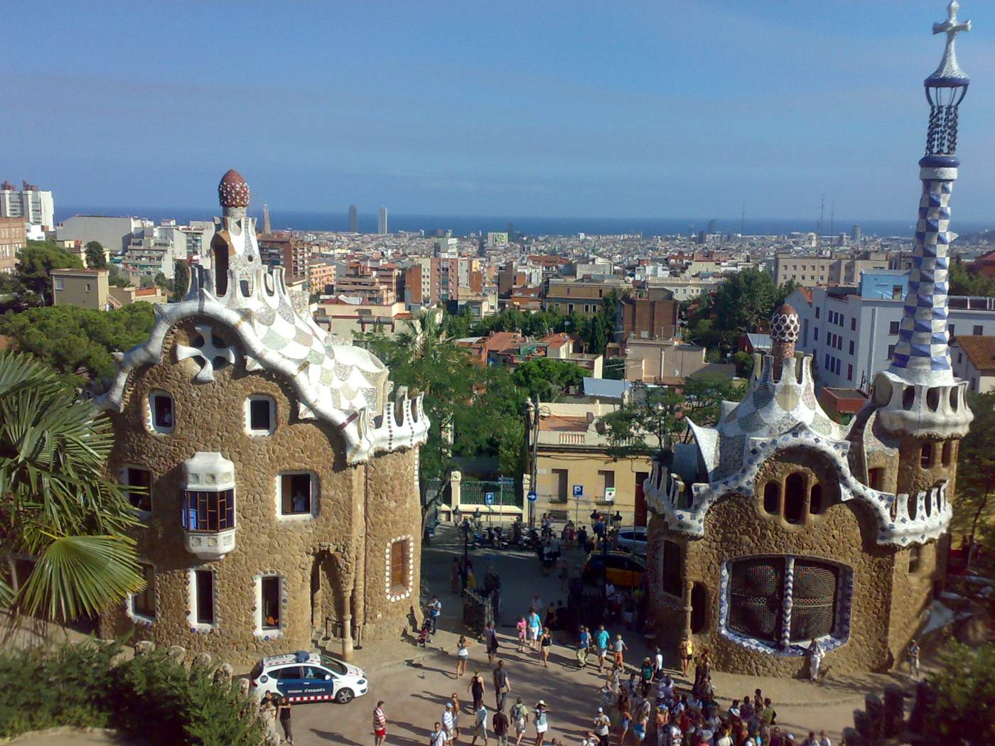 Parc Güell: entrance lodges by GAUDÍ, Antoni