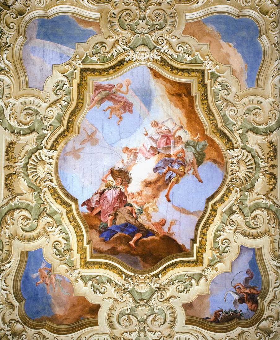 View of the ceiling in the ballroom by