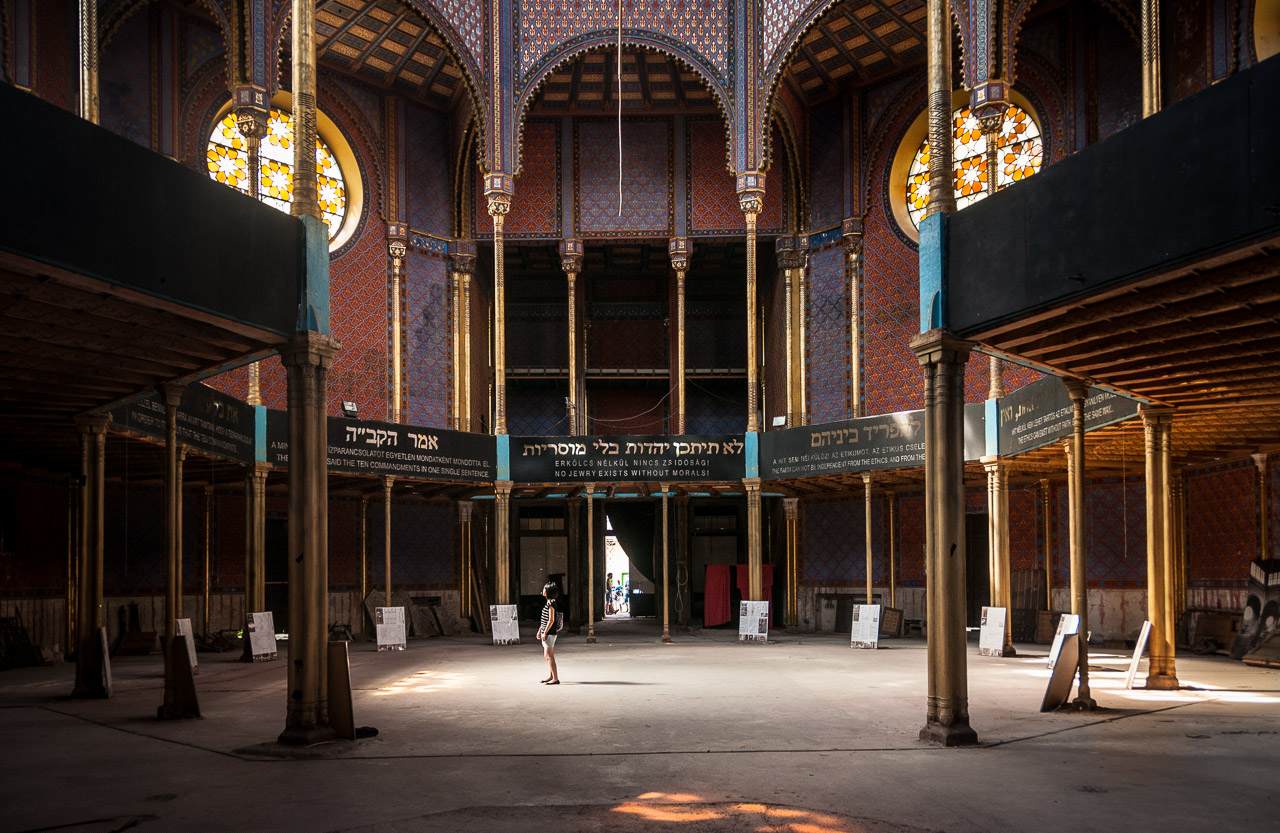 Synagogue: interior by WAGNER, Otto