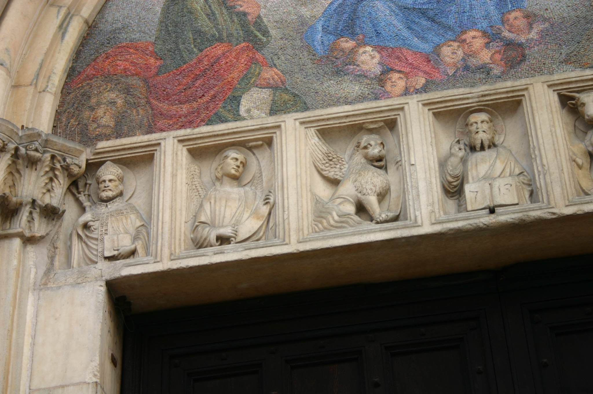 Reliefs on the lintel (left side) by BONINO DA CAMPIONE