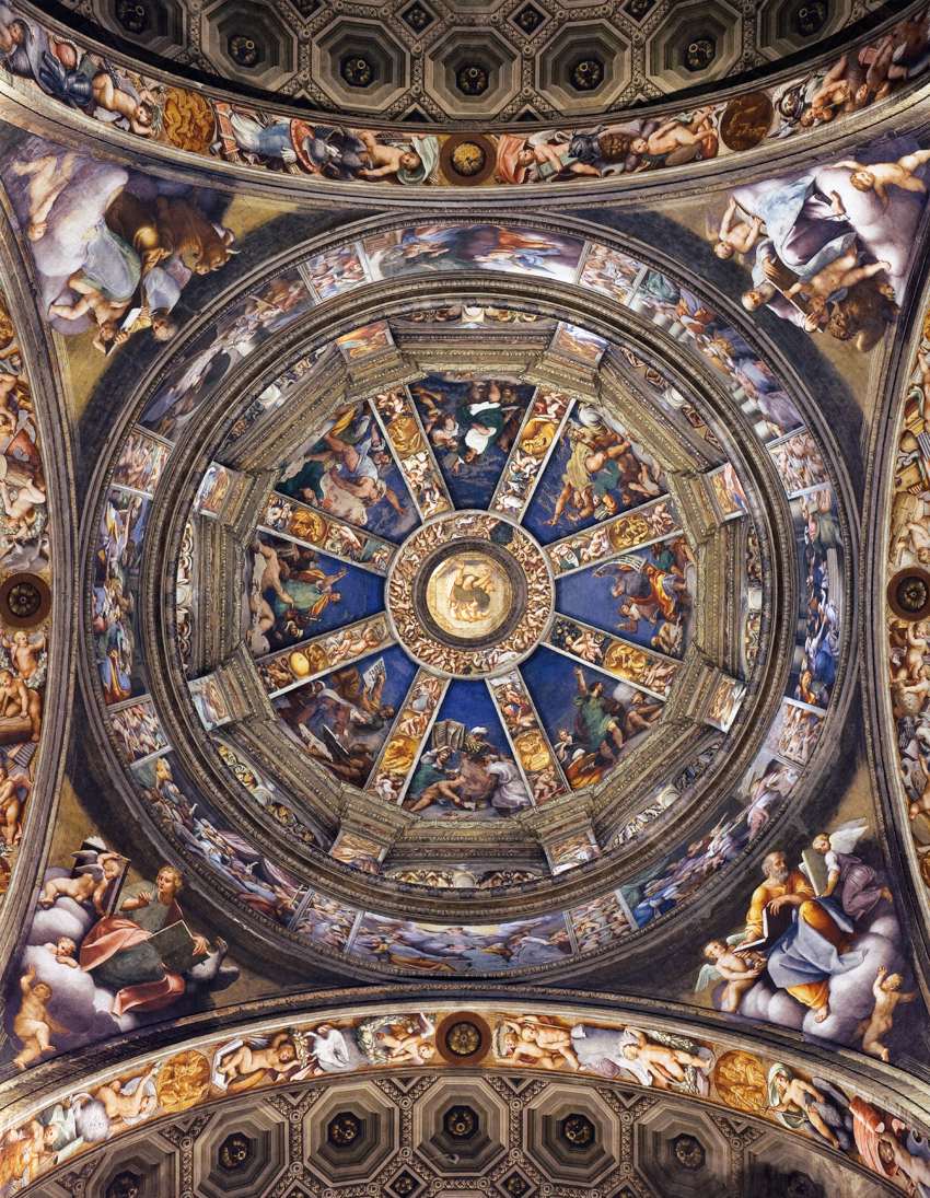 Decoration of the main dome by