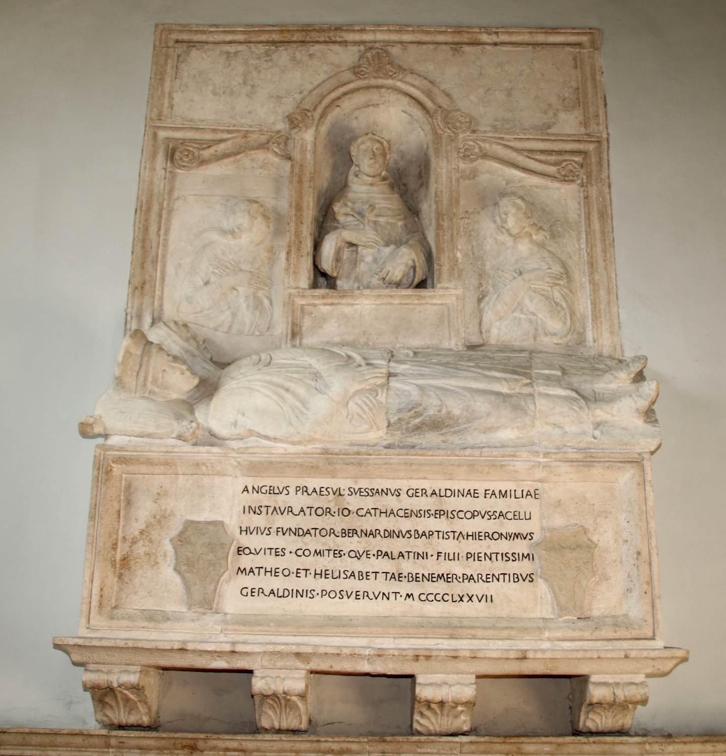 Monument of Matteo and Elisabetta Geraldini by AGOSTINO DI DUCCIO