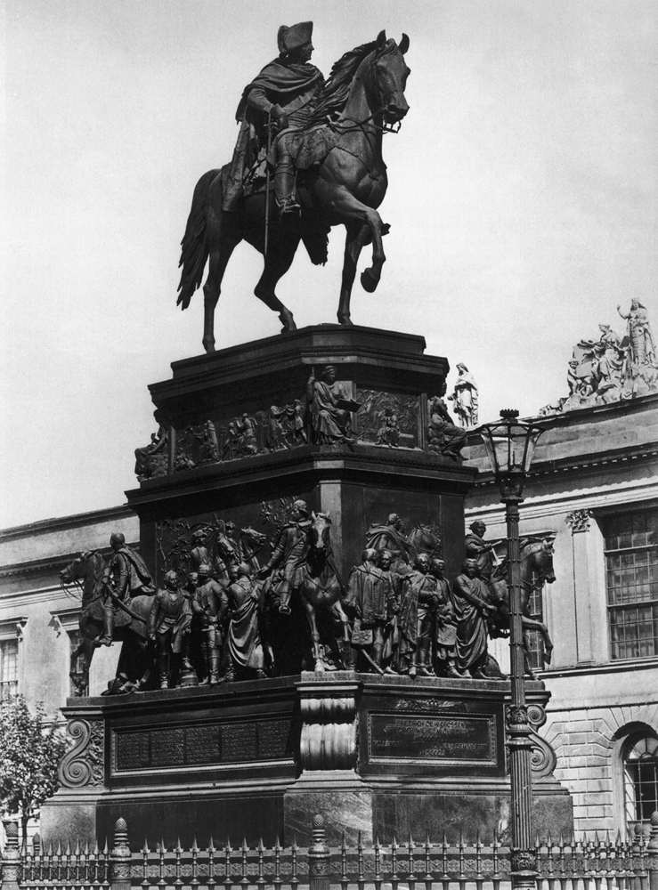 Equestrian Statue of Frederick the Great by RAUCH, Christian Daniel