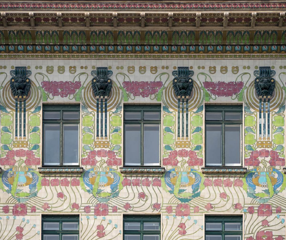 Majolica House: detail of the façade by WAGNER, Otto