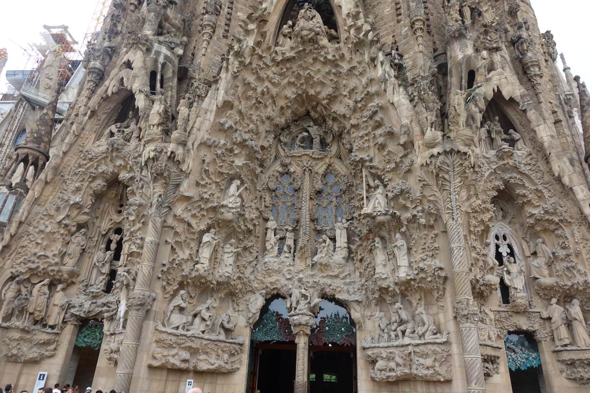 La Sagrada Familia: Nativity façade (detail) by GAUDÍ, Antoni