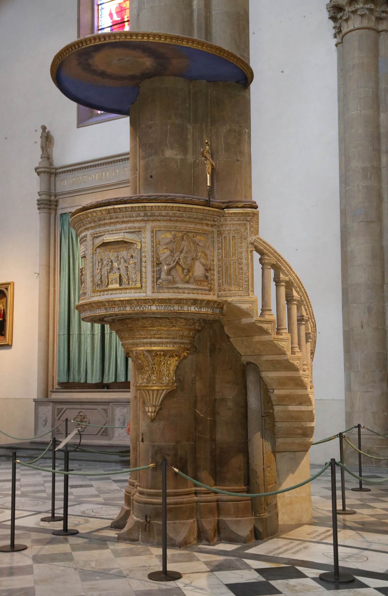 Pulpit by BRUNELLESCHI, Filippo