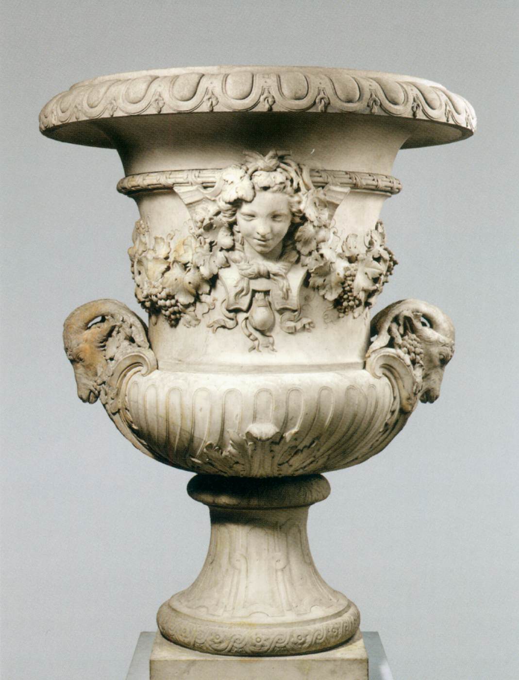 Monumental vase on the theme of autumn by