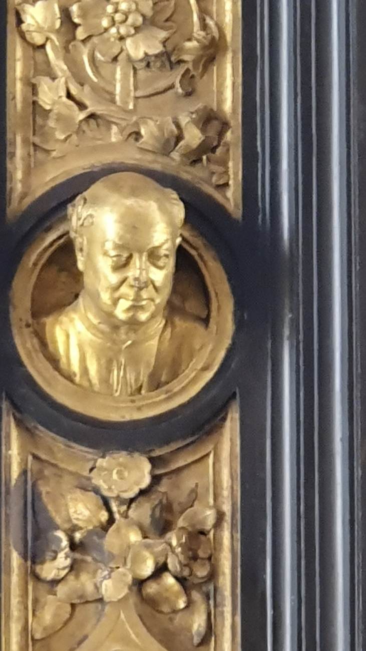 Porta del Paradiso: Self-Portrait by GHIBERTI, Lorenzo