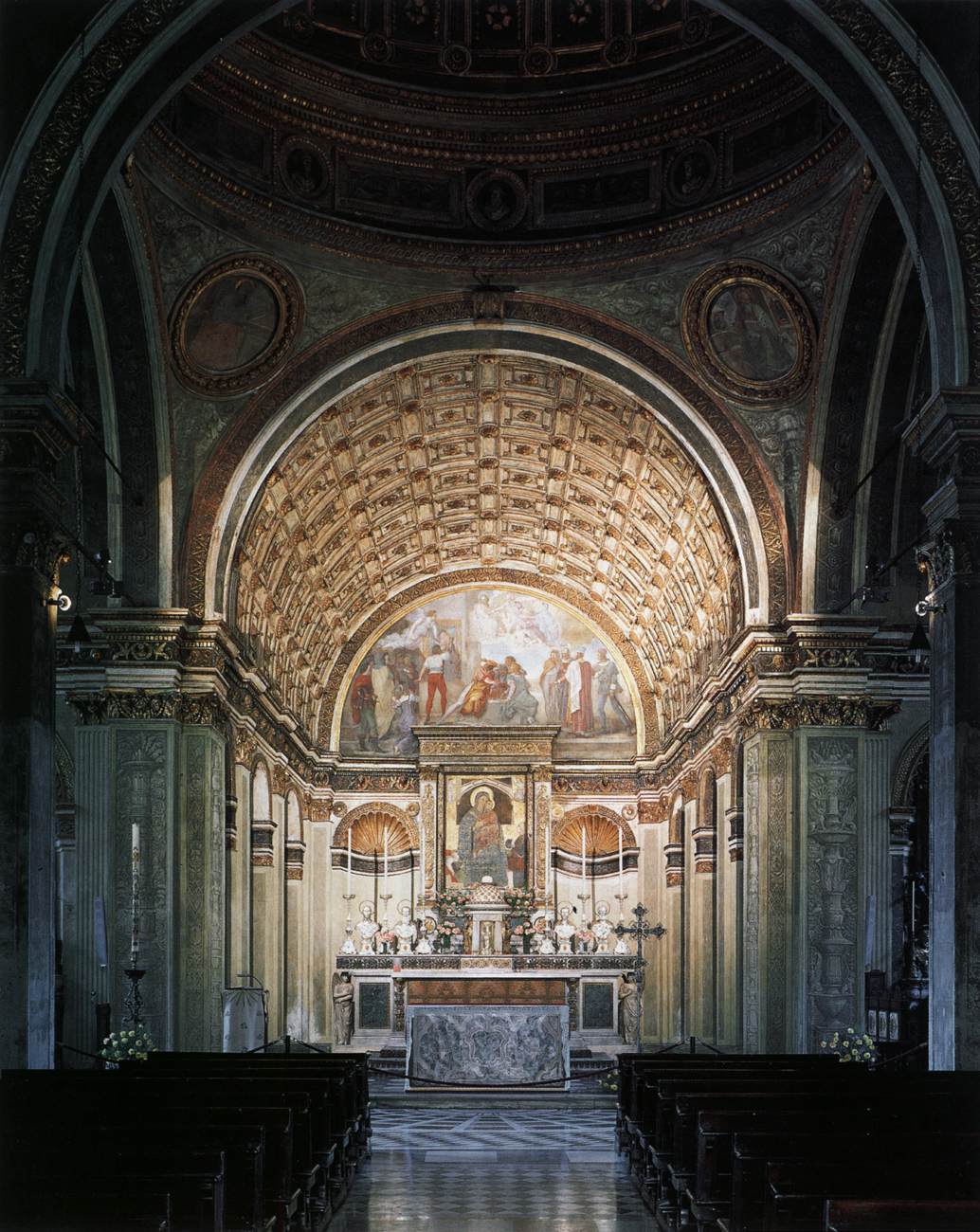 Interior view towards the choir by BRAMANTE, Donato