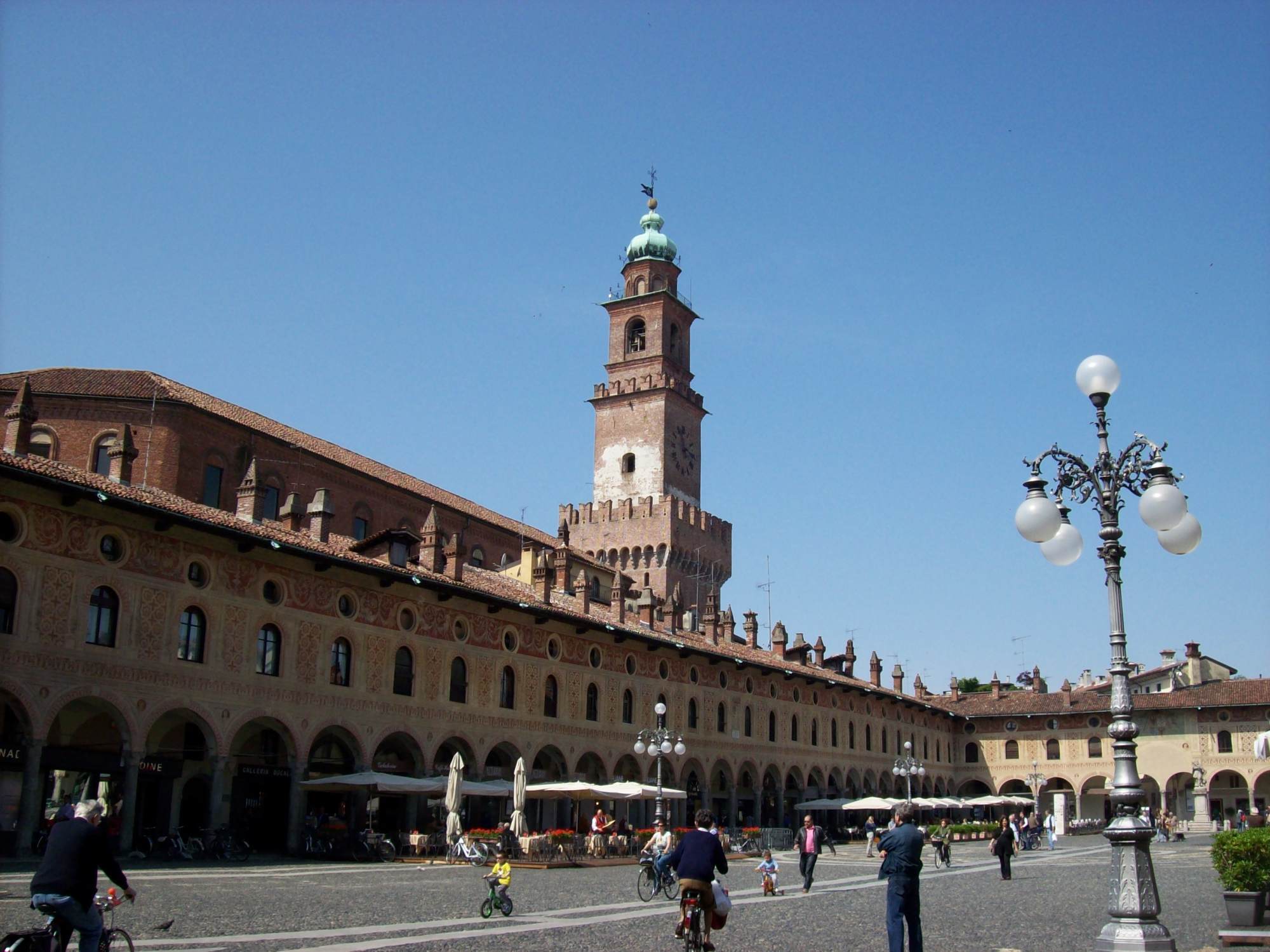 General view by BRAMANTE, Donato