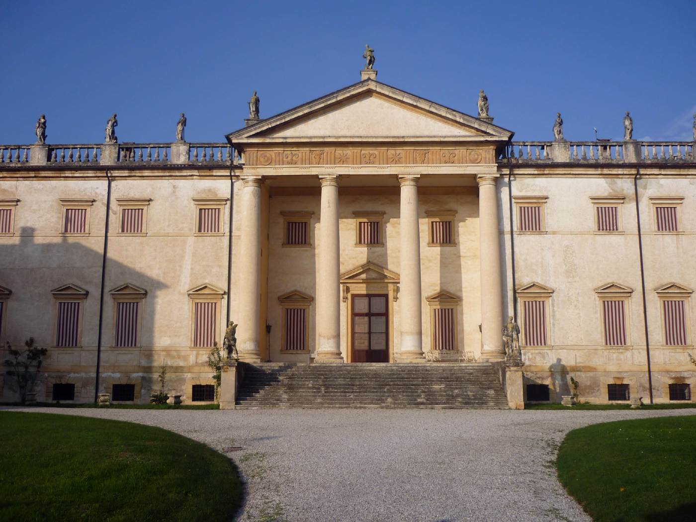 Villa Pompei Carlotti: Façade by POMPEI, Alessandro, Conte