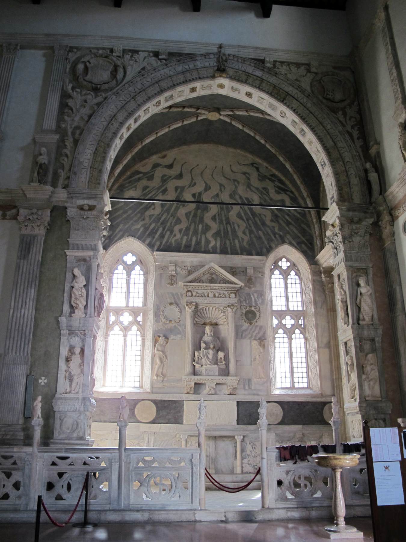 View of the Cappella di San Sigismondo by AGOSTINO DI DUCCIO