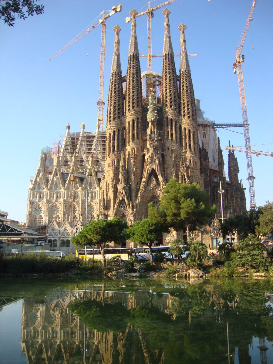 La Sagrada Familia: Nativity façade by