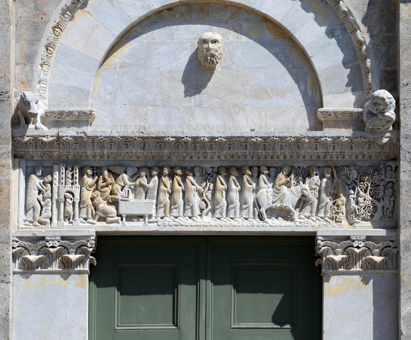 Lintel of the central portal by