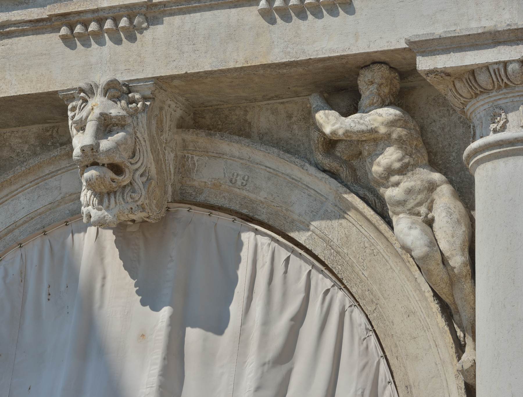 Detail of the façade by AMMANATI, Bartolomeo