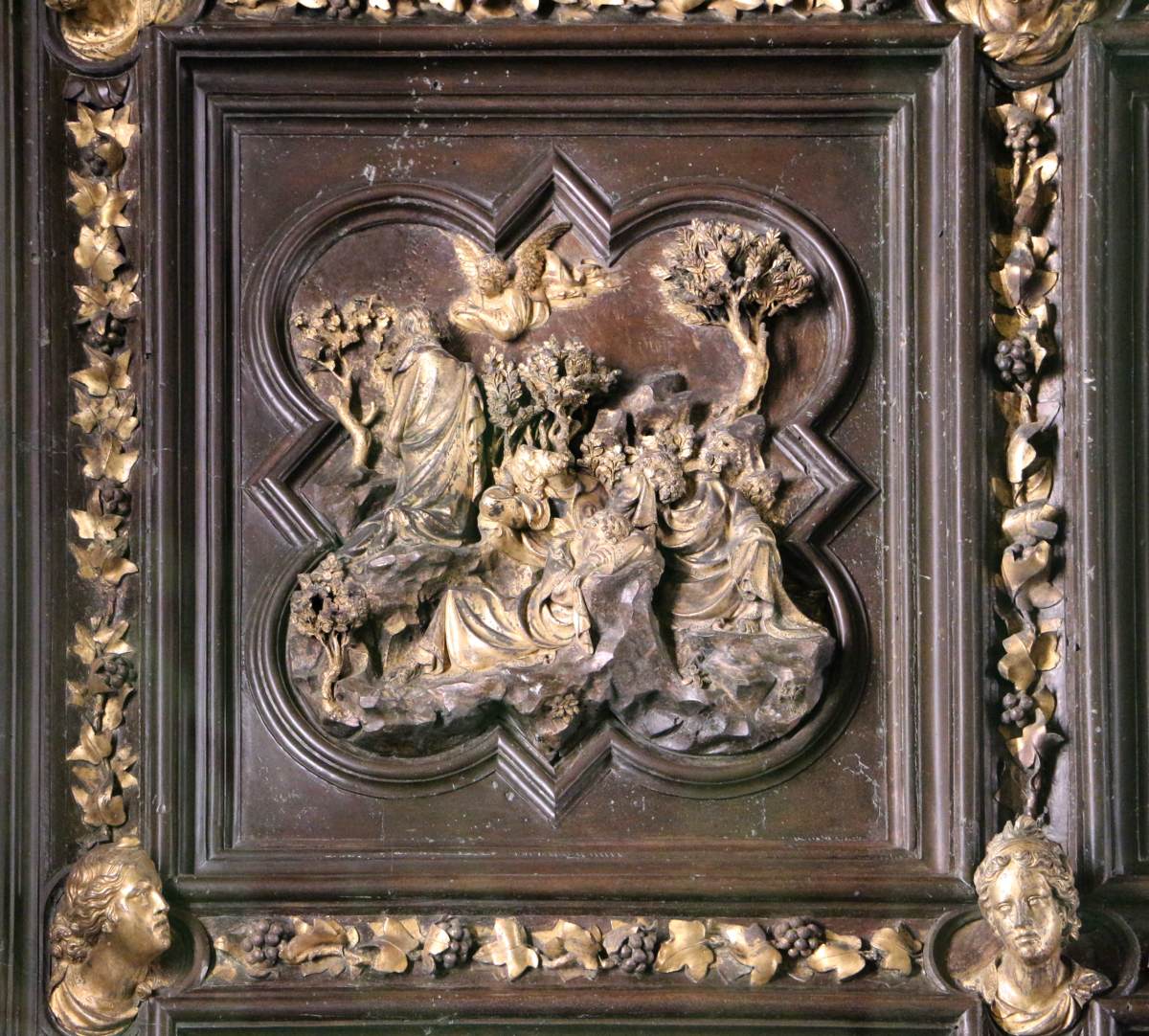 North doors panels: 13. Agony in the Garden by GHIBERTI, Lorenzo