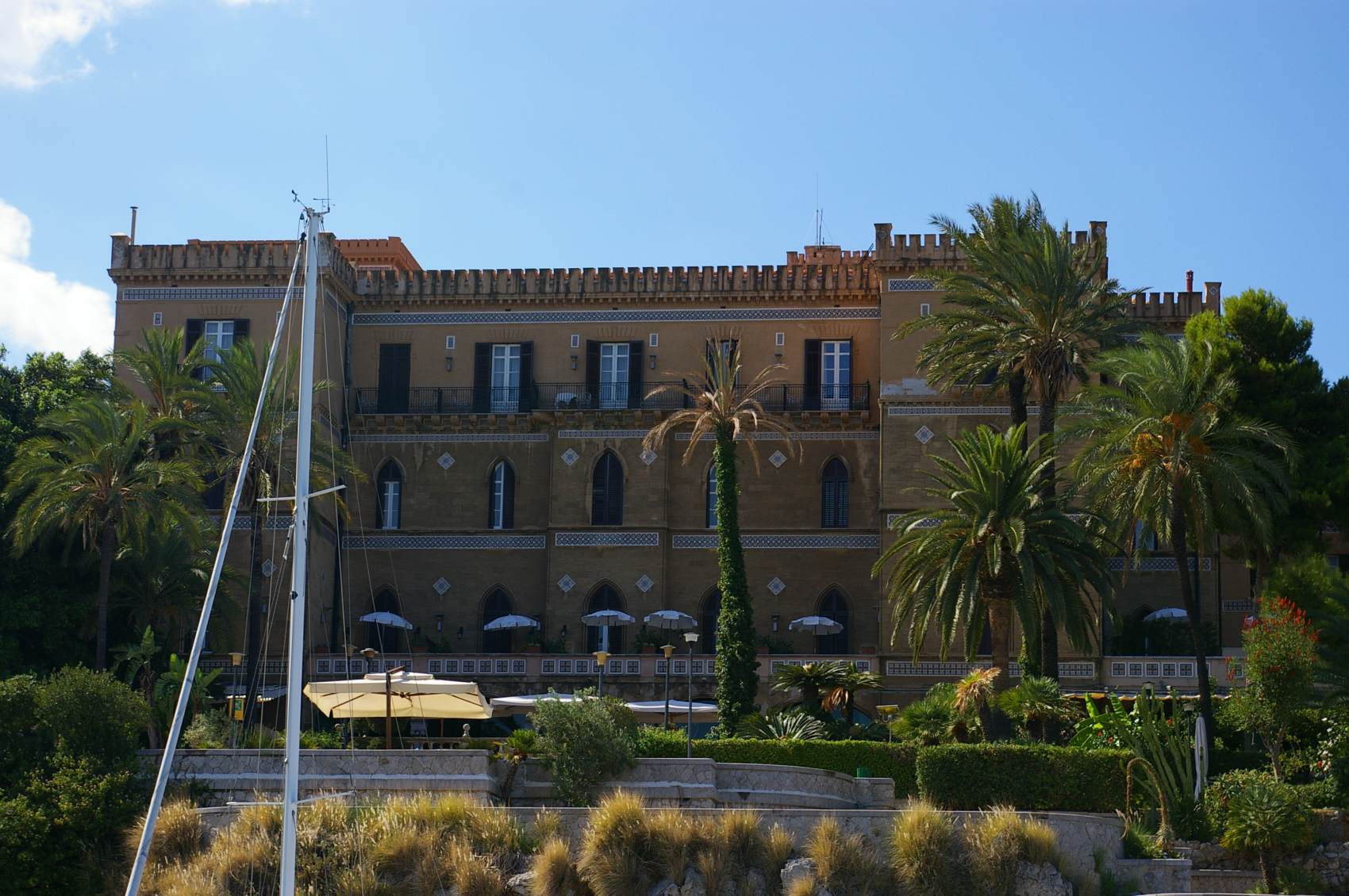 Hotel Villa Igiea: view from the harbour by